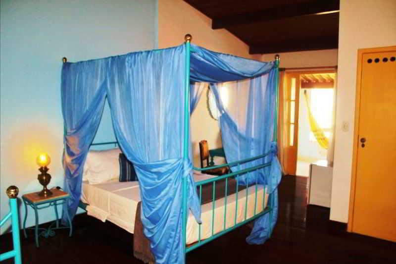 Colonial 3*